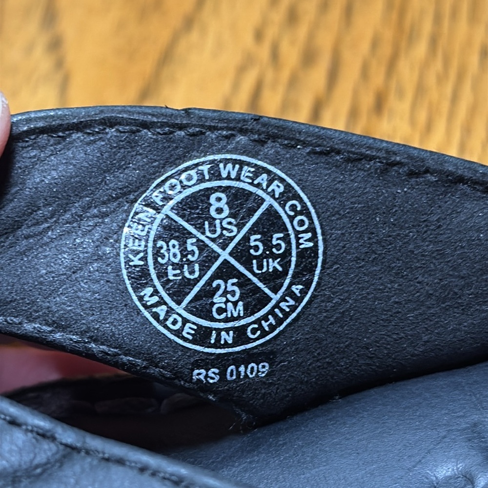 RARE KEEN BREE LEATHER THONG SANDALS - Picture 12 of 13
